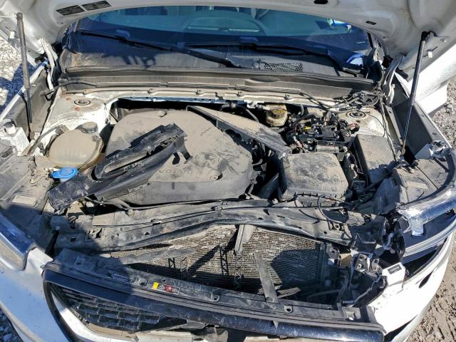 Volvo XC40 T5 R-design Image 5