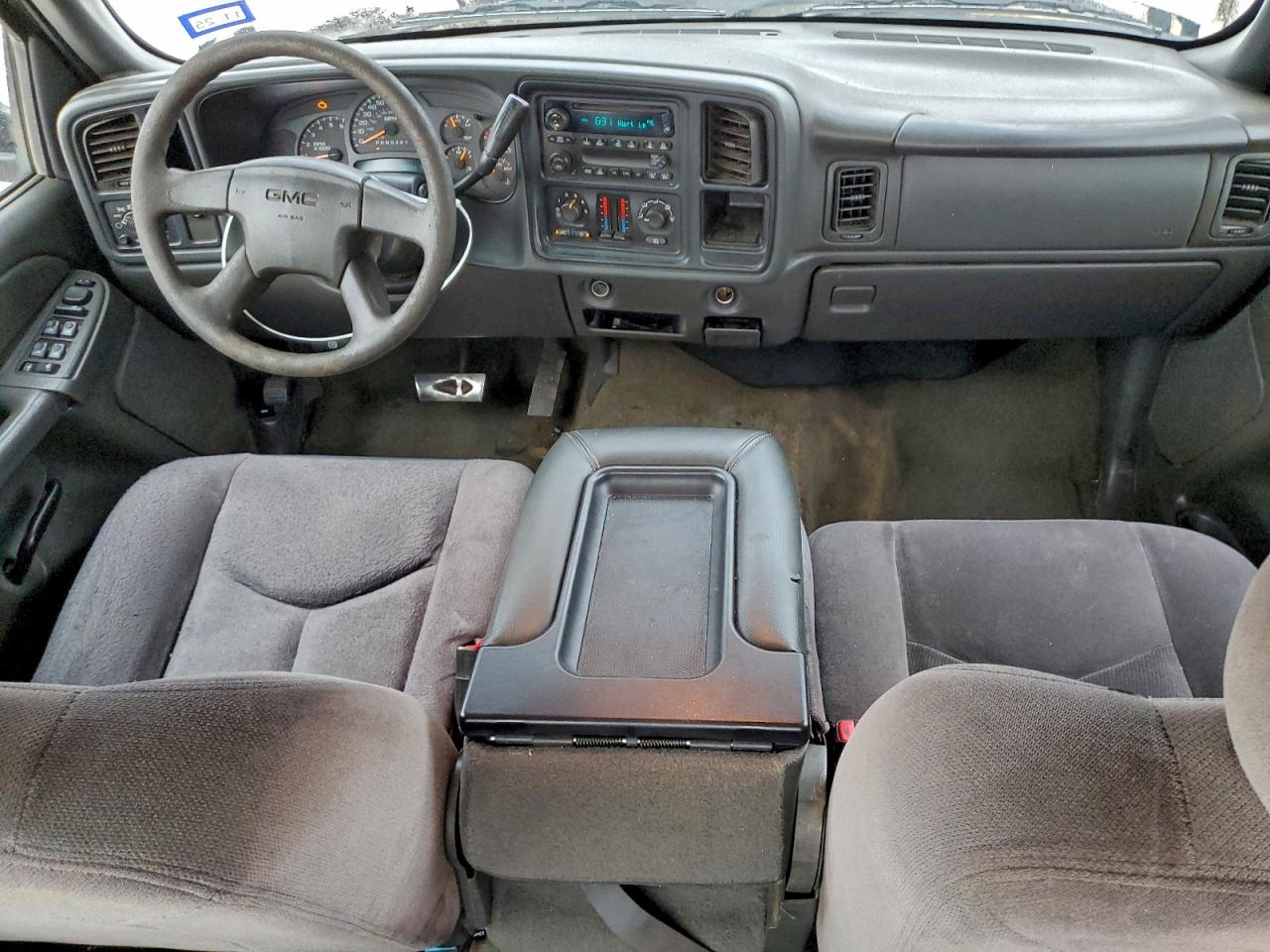 GMC Sierra C1500 Classic Image 3
