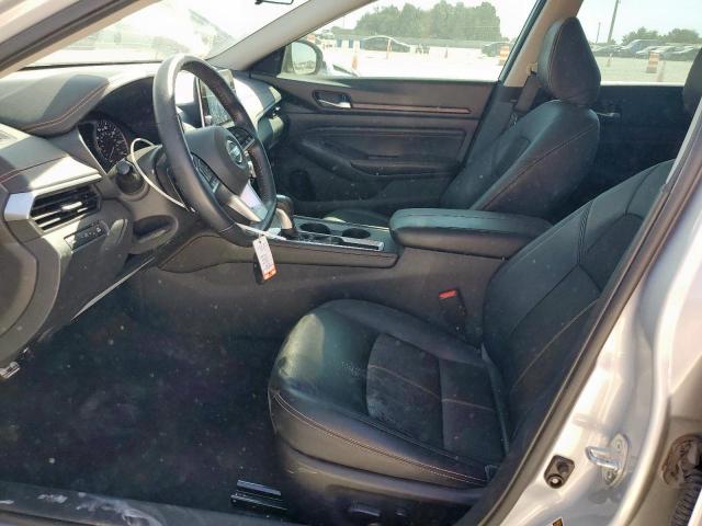 Nissan Altima Sr Image 11