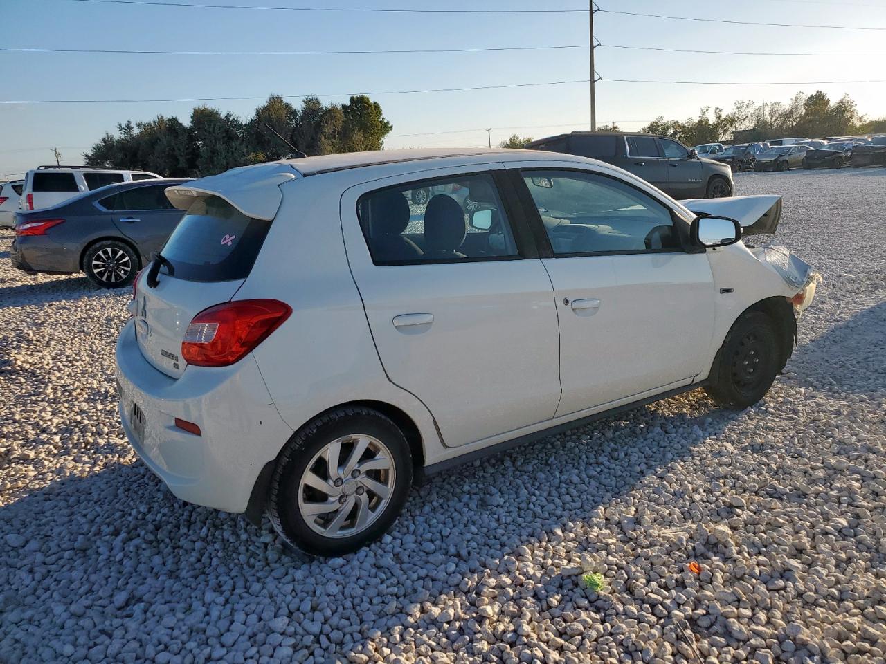 Mitsubishi Mirage Se Image 8
