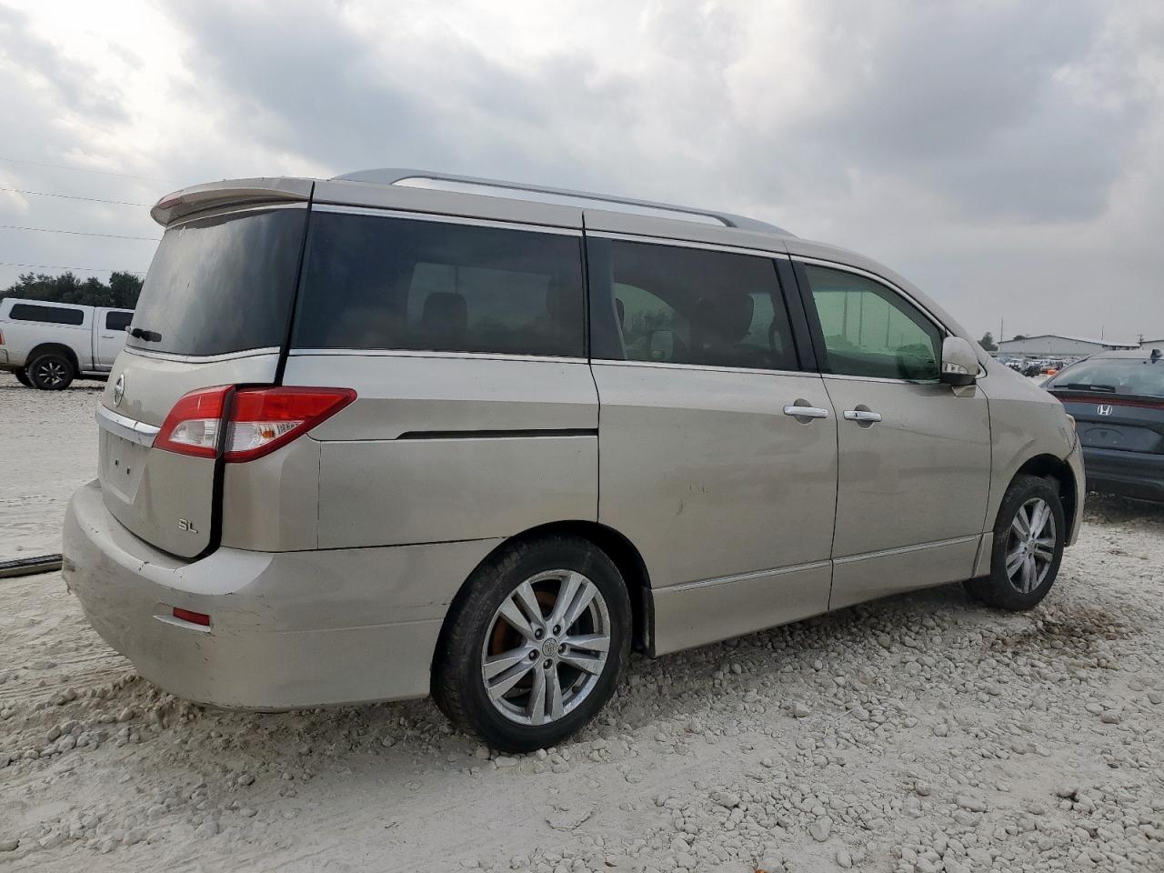 Nissan Quest S Image 9