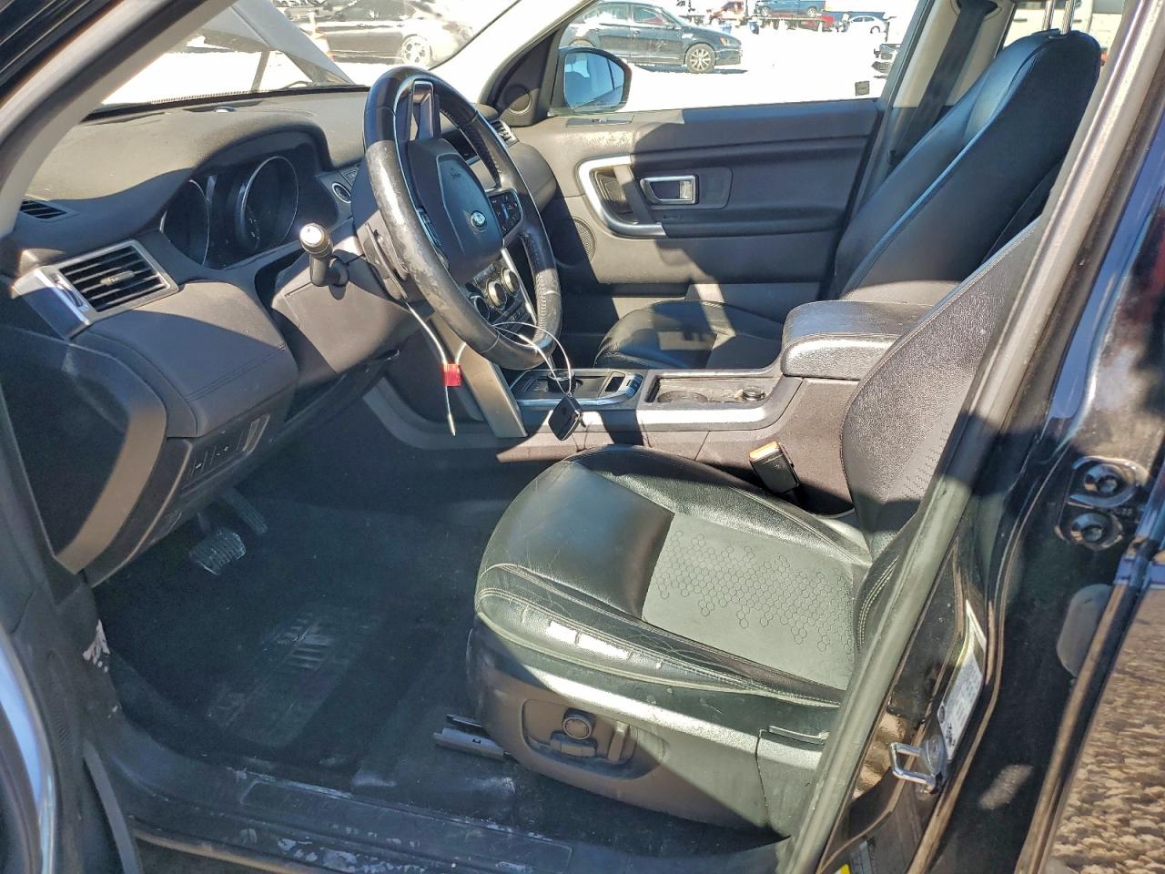 Land Rover Discovery Se Image 8