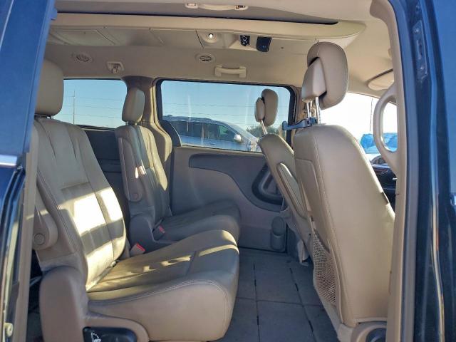 Chrysler Minivan Touring Image 10