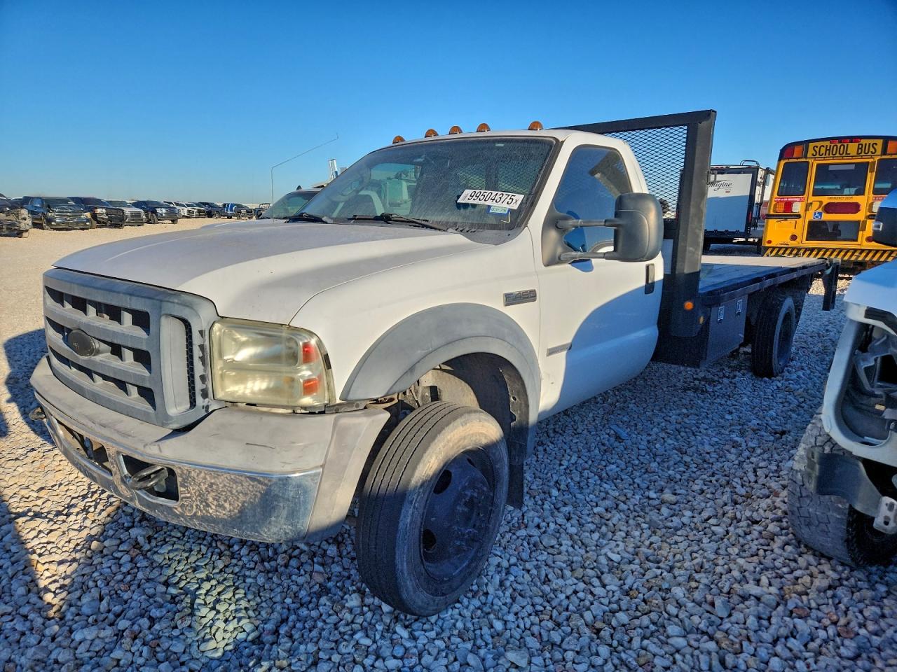 Ford F-450 Super Duty Image 1