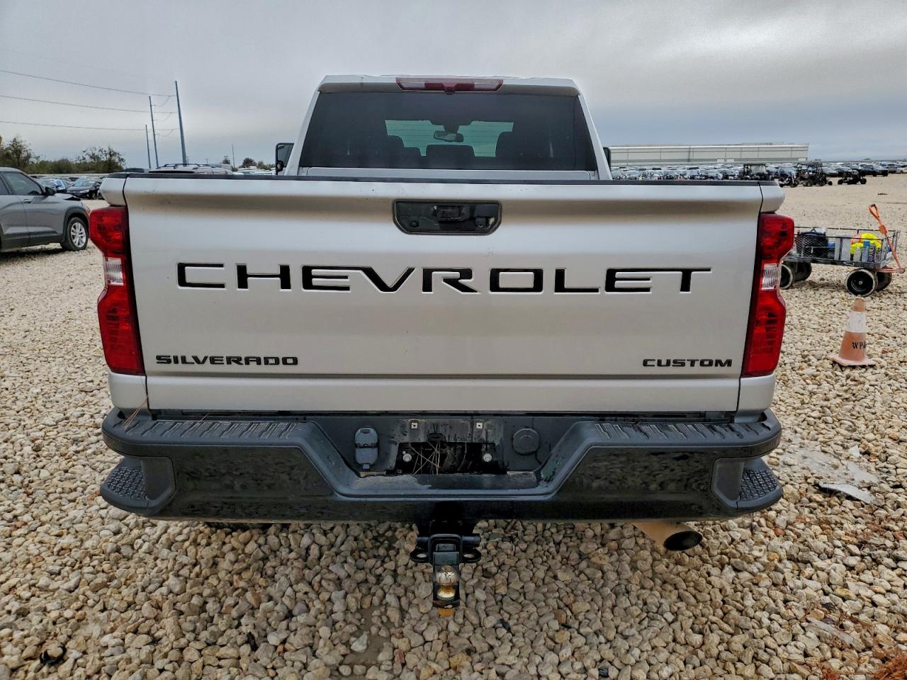 Chevrolet Silverado K2500 Custom Image 13
