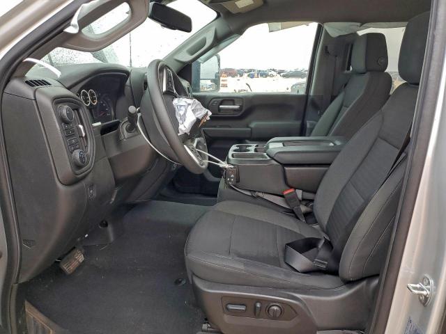 Chevrolet Silverado K2500 Custom Image 4