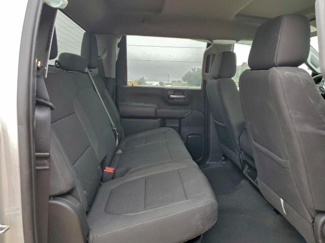 Chevrolet Silverado K2500 Custom Image 10