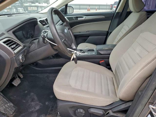 Ford Fusion S Image 2