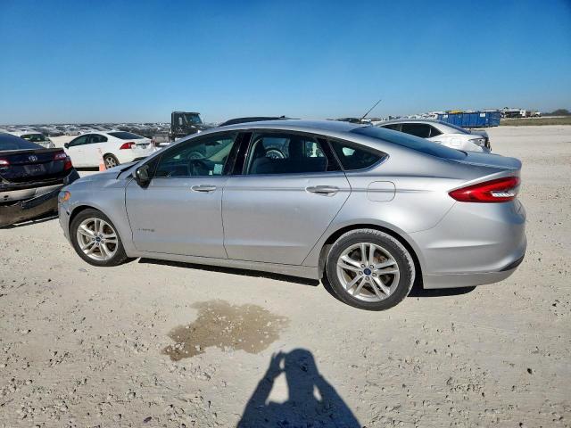 Ford Fusion Se Hybrid Image 2
