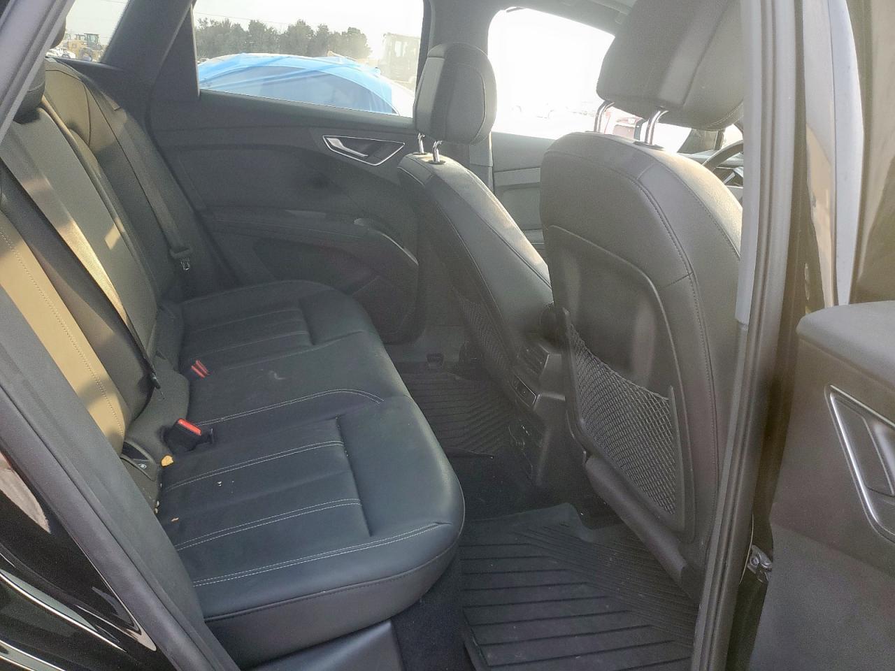 Audi Q4 Premium Image 9