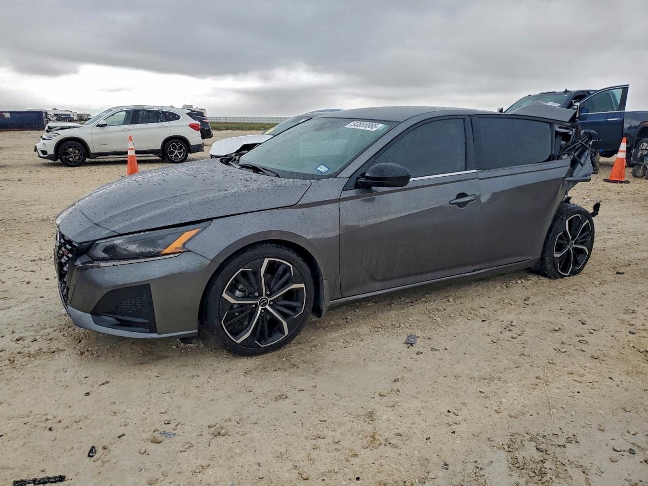 Nissan Altima Sr Image 1