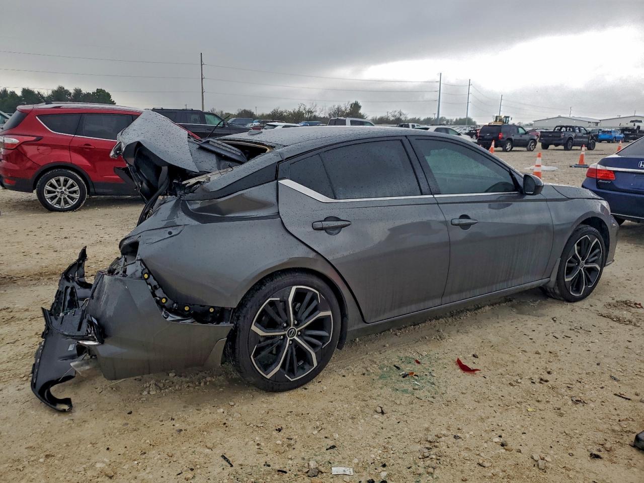 Nissan Altima Sr Image 3