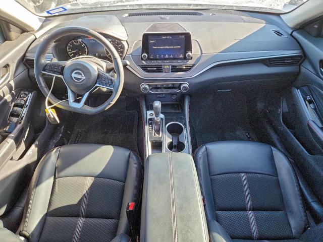 Nissan Altima Sr Image 2