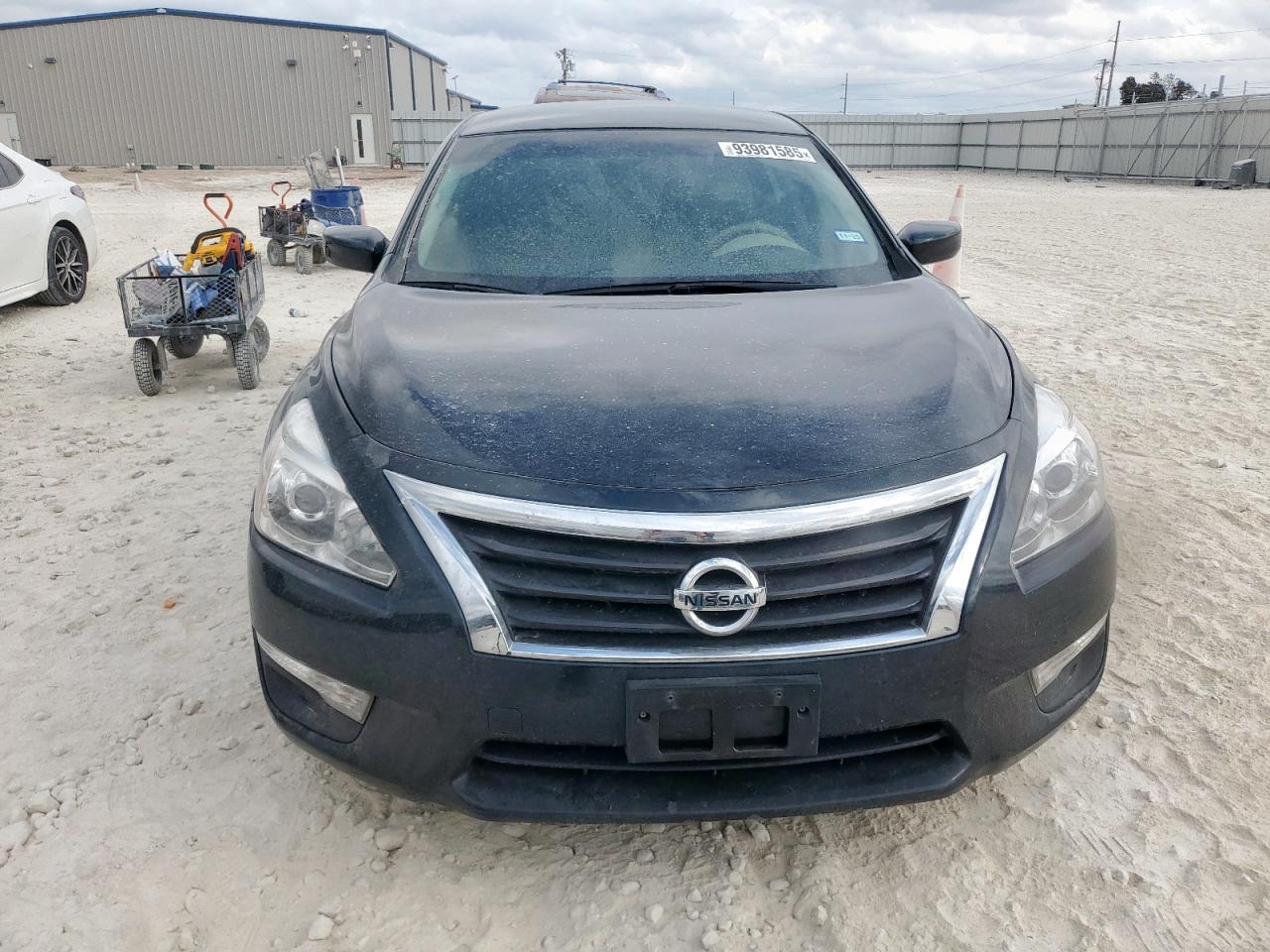 Nissan Altima 2.5 Image 9
