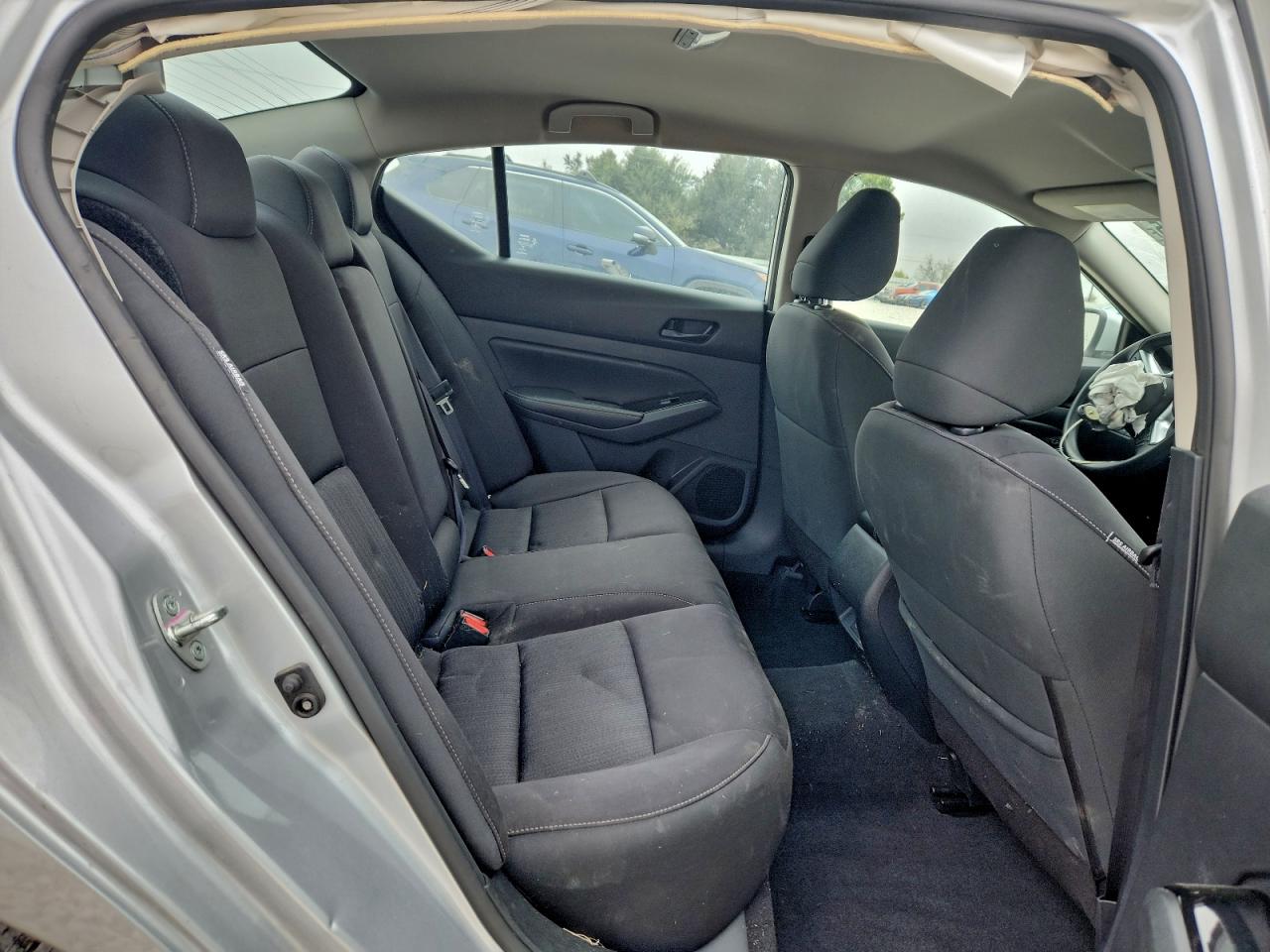 Nissan Altima Sv Image 10