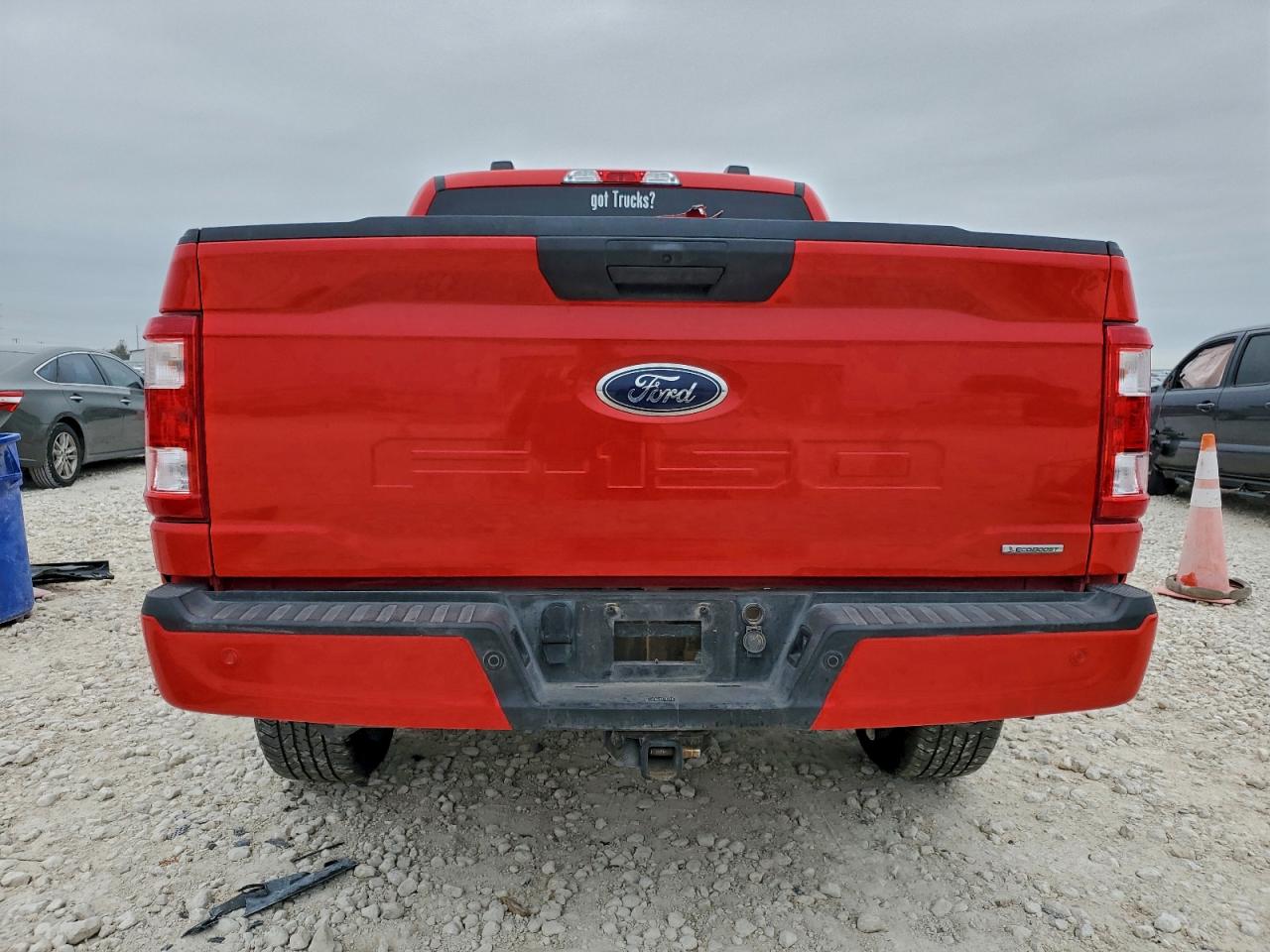Ford F-150 Supercrew Image 5