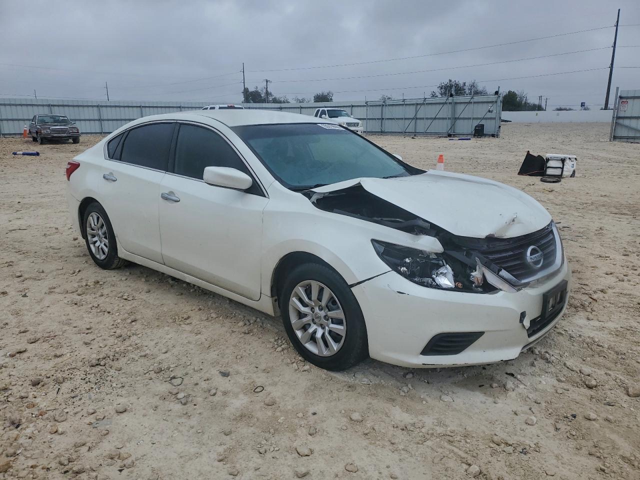 Nissan Altima 2.5 Image 7