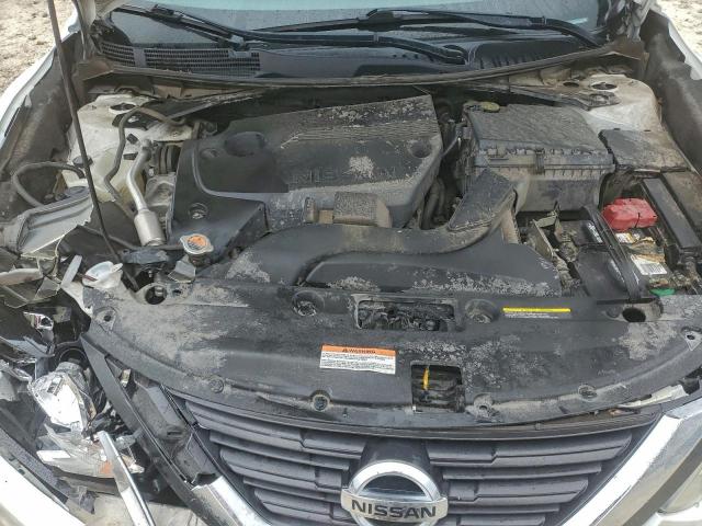 Nissan Altima 2.5 Image 9