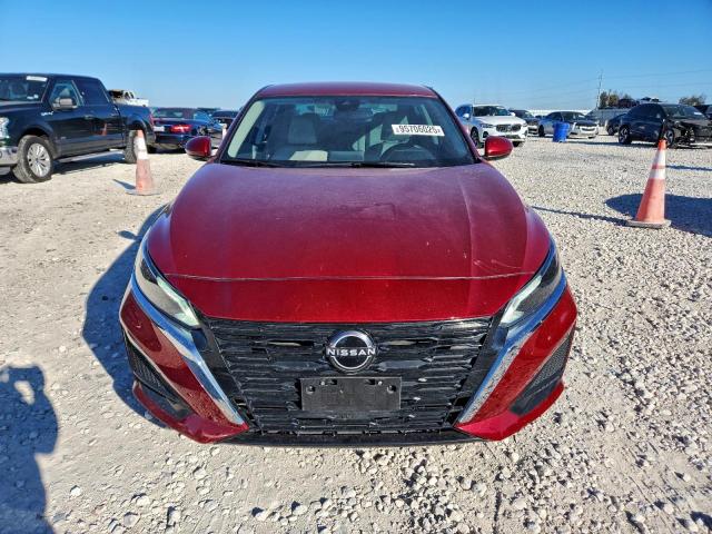 Nissan Altima Sv Image 3