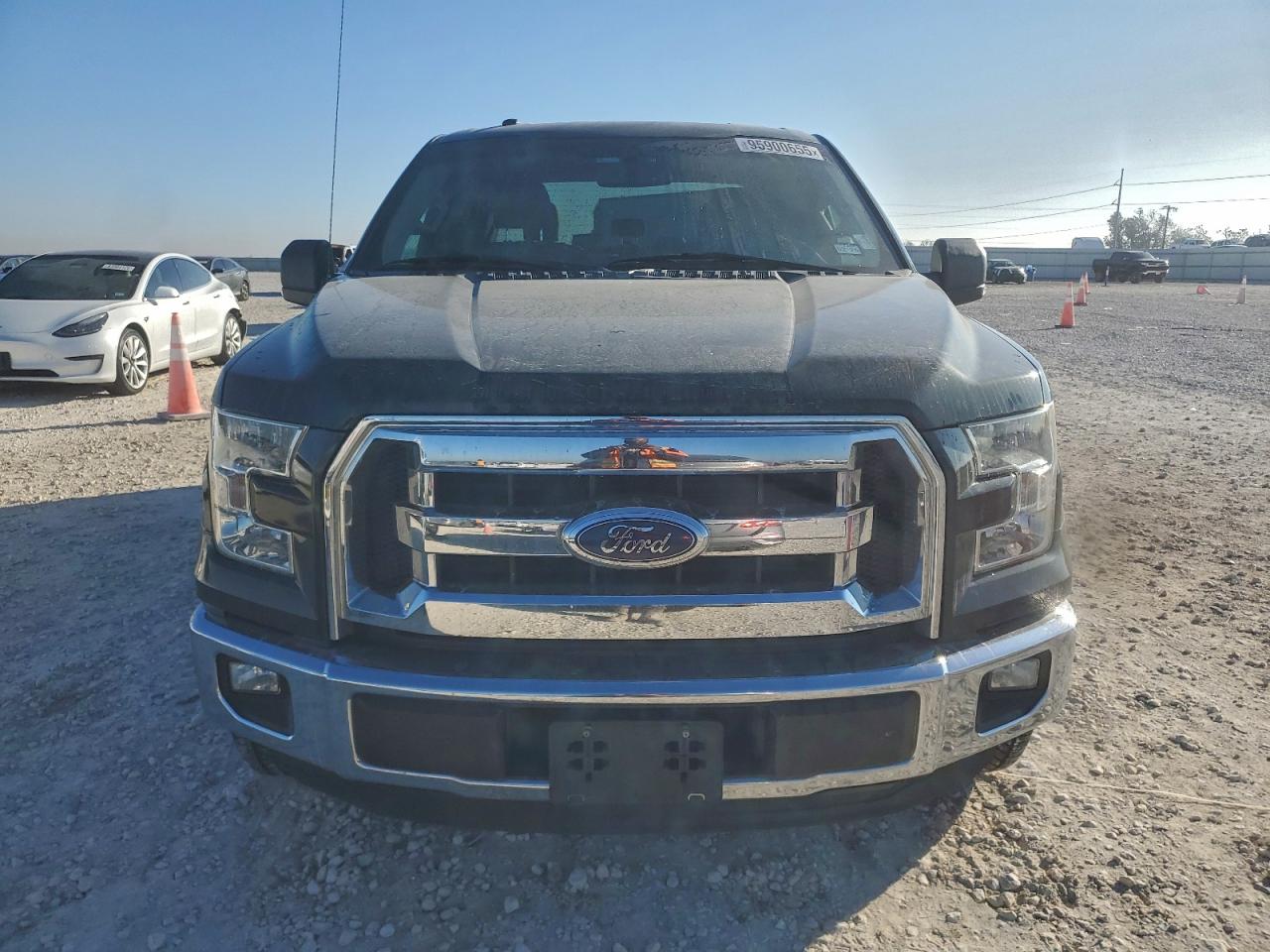 Ford F-150 Supercrew Image 6