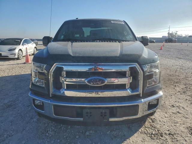 Ford F-150 Supercrew Image 6