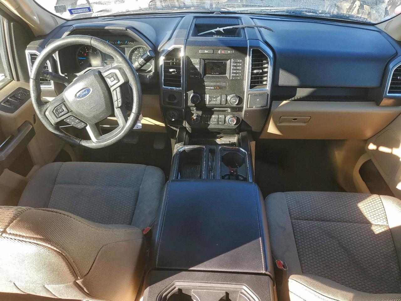 Ford F-150 Supercrew Image 8