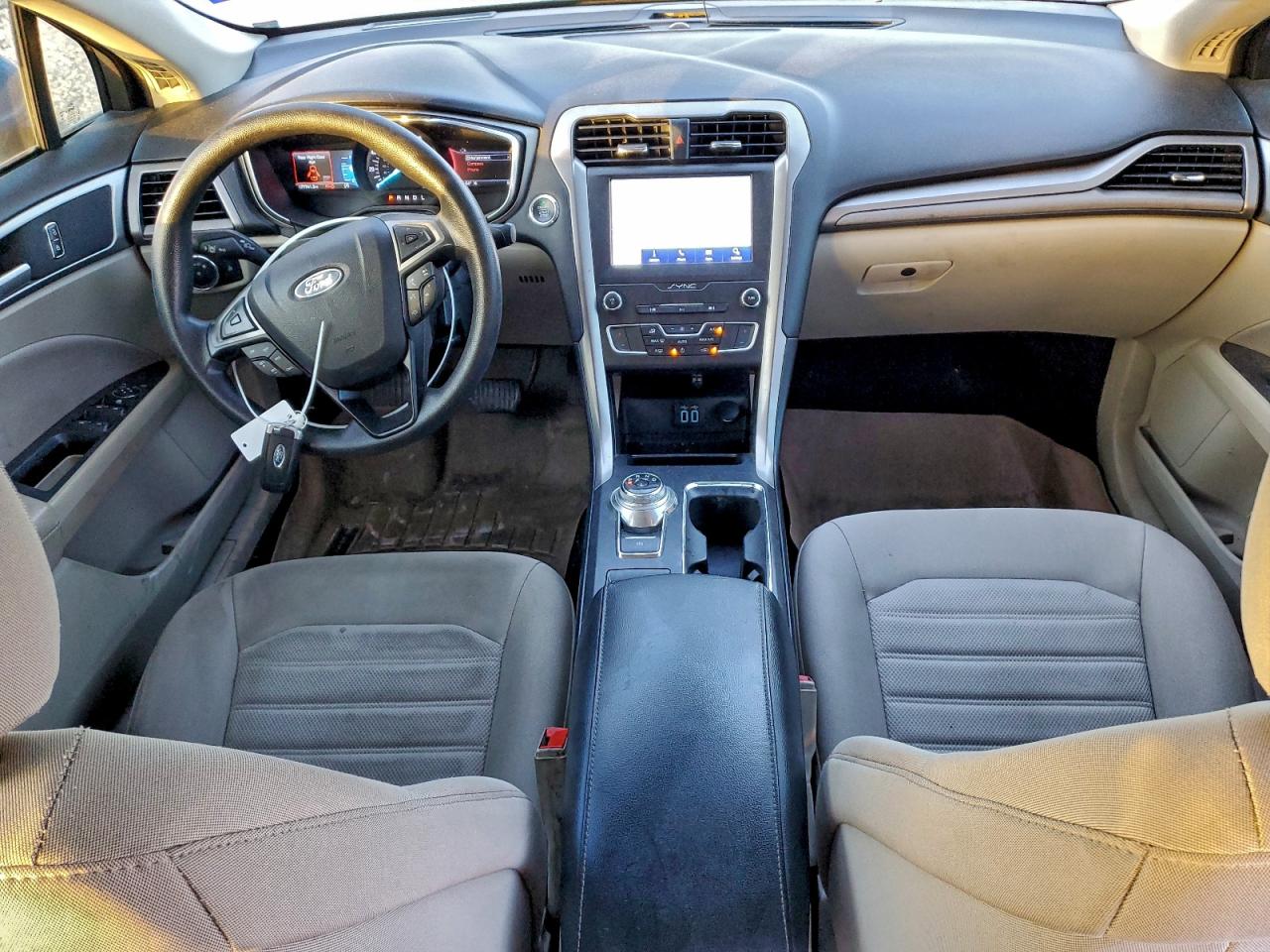 Ford Fusion Se Image 3