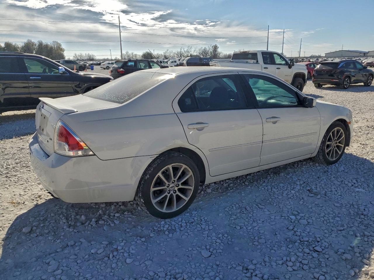 Ford Fusion Se Image 3