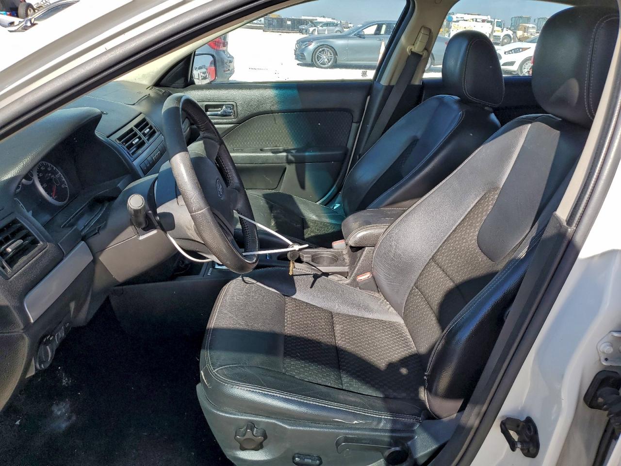 Ford Fusion Se Image 2