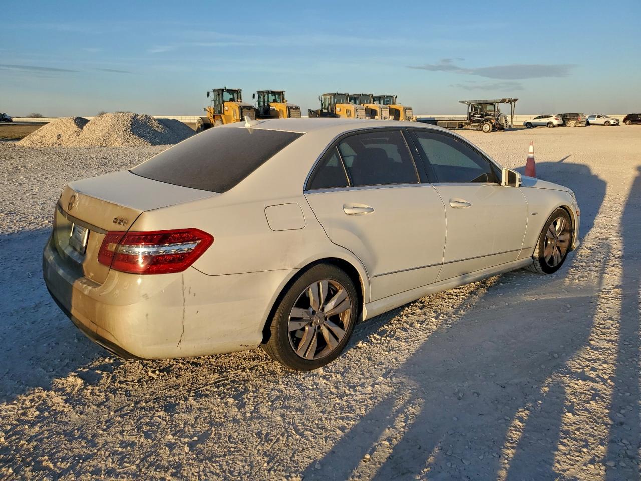 Mercedes-Benz E-Class 350 Bluetec Image 3