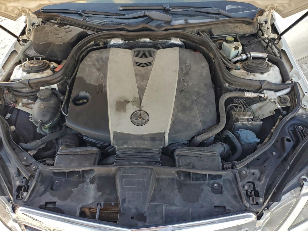 Mercedes-Benz E-Class 350 Bluetec Image 8