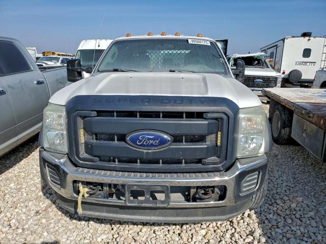 Ford F-450 Super Duty Image 11
