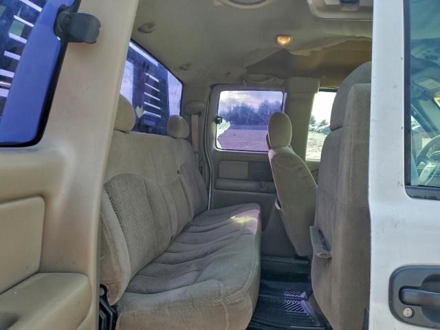 Chevrolet Silverado C2500 Heavy Duty Image 7