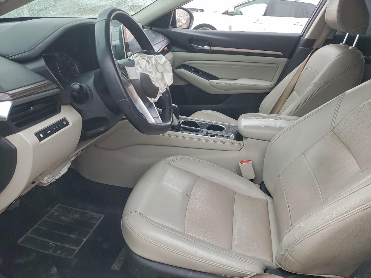 Nissan Altima Sl Image 8