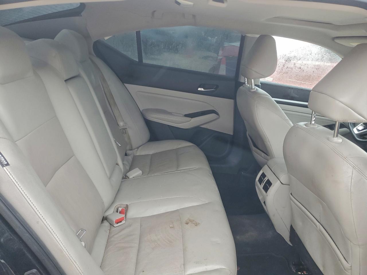 Nissan Altima Sl Image 9