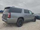 GMC Yukon Denali Image 5