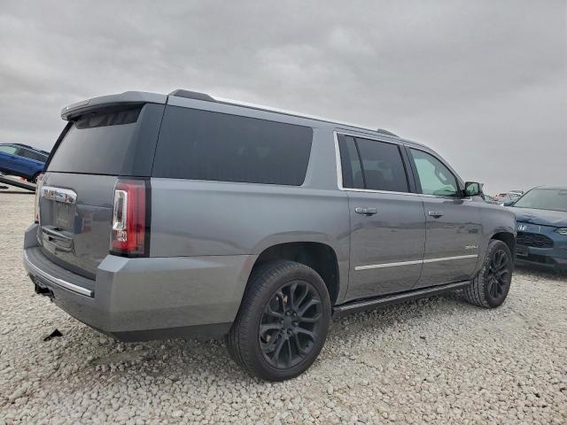 GMC Yukon Denali Image 5