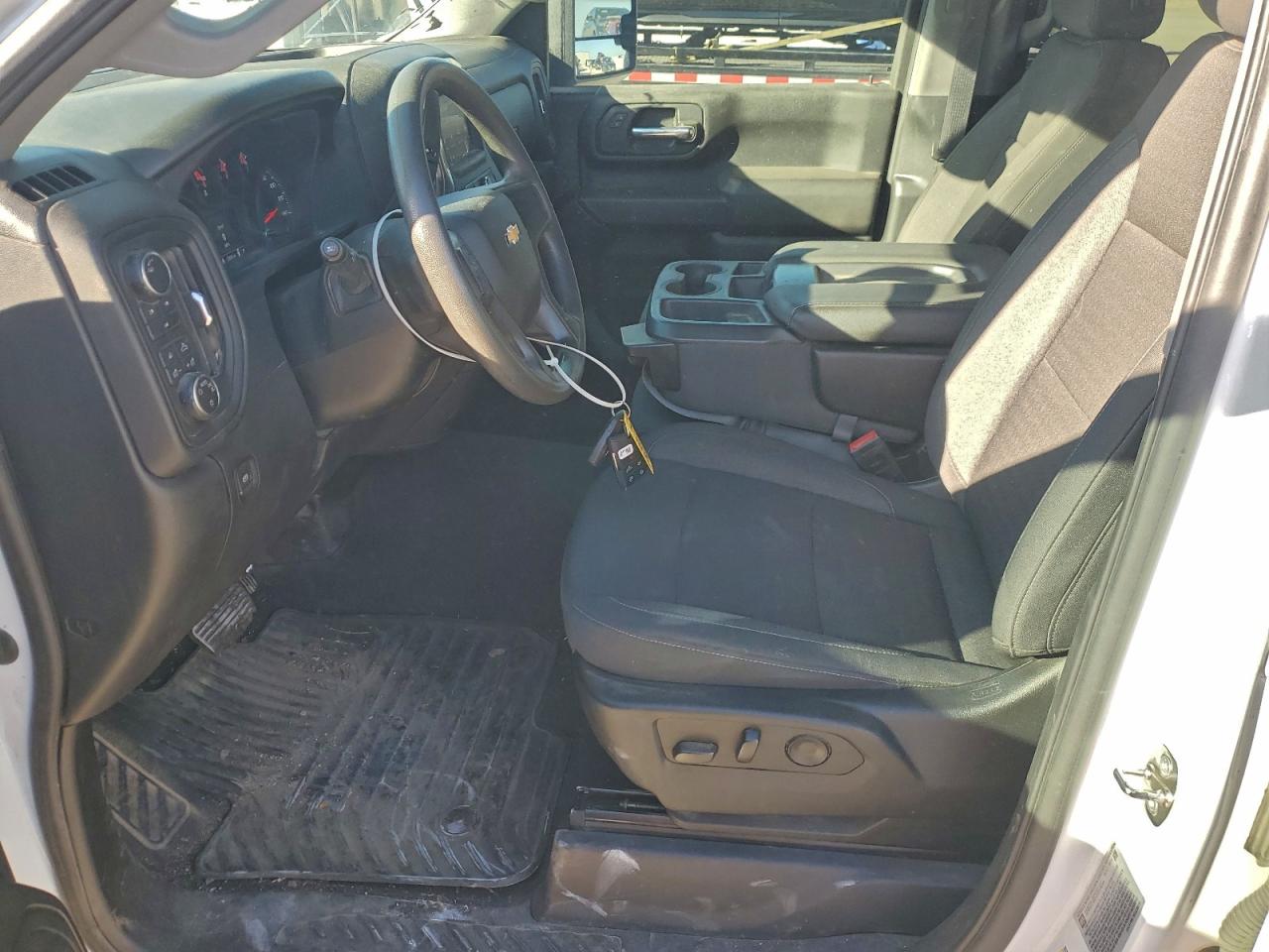 Chevrolet Silverado K2500 Custom Image 7