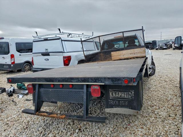 Chevrolet Silverado C3500 Image 3