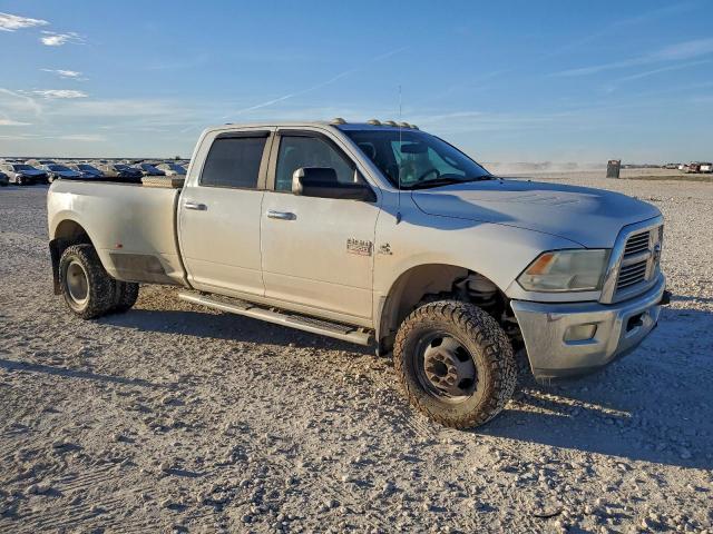 Dodge Ram 3500 Image 4
