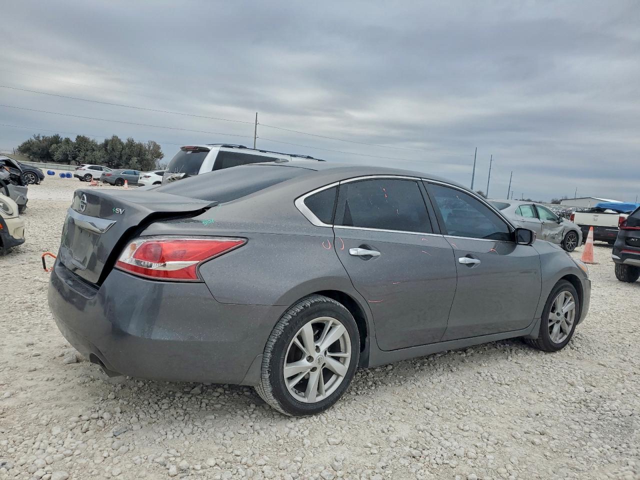 Nissan Altima 2.5 Image 2