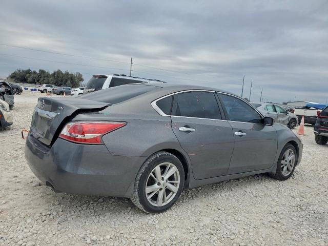 Nissan Altima 2.5 Image 2