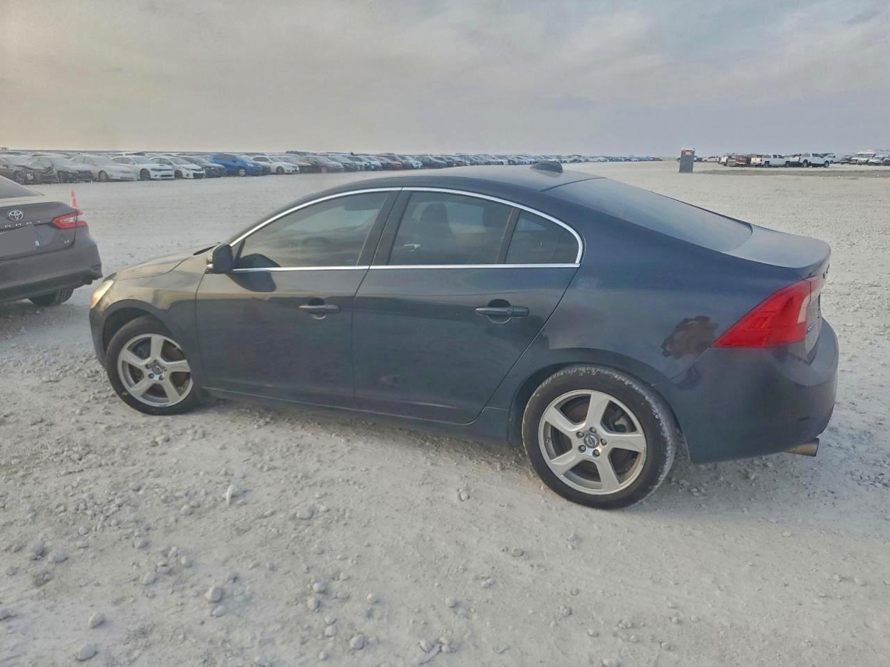 Volvo S60 T5 Image 6