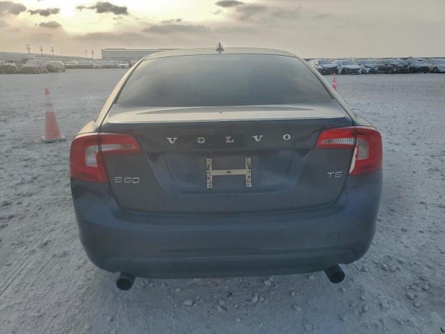 Volvo S60 T5 Image 3