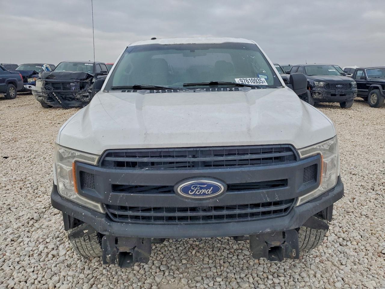 Ford F-150 Super Cab Image 6