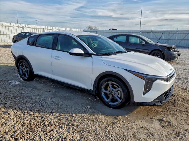 Kia K4 Lx Lx Image 4