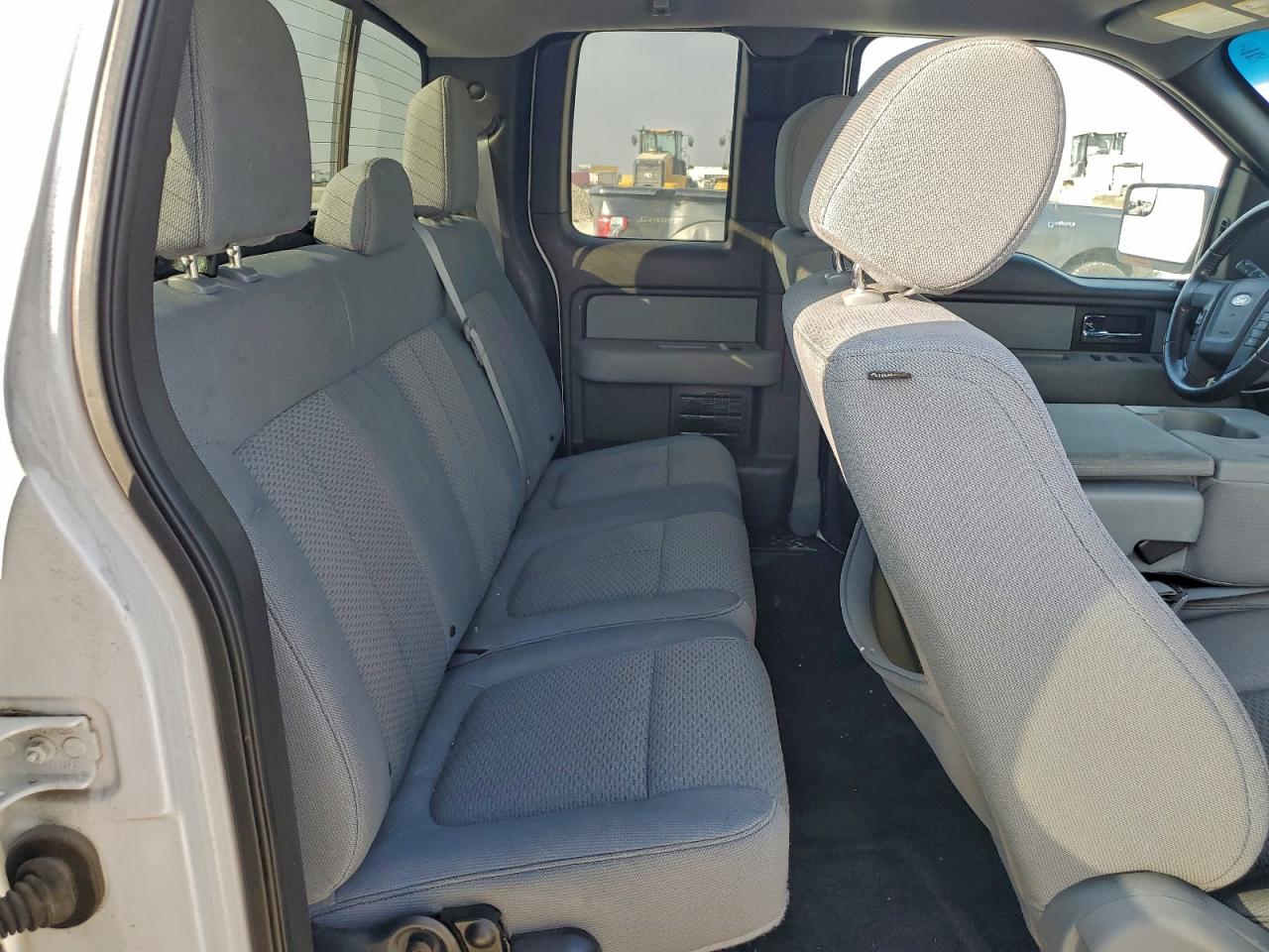 Ford F-150 Super Cab Image 7