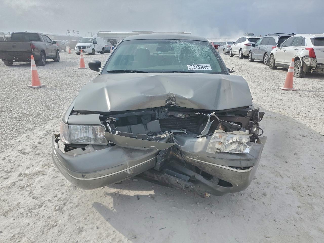 Ford Crown Vic Lx Image 11