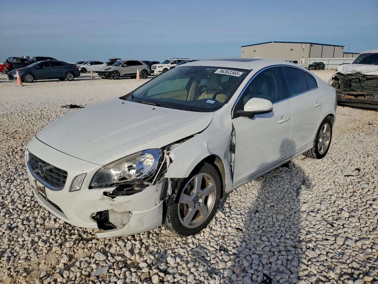 Volvo S60 T5 Image 1