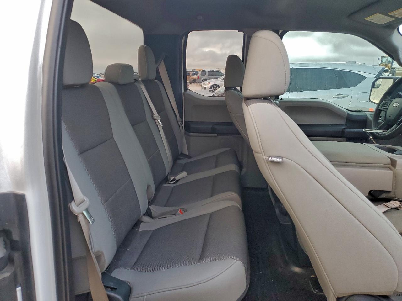 Ford F-150 Super Cab Image 8